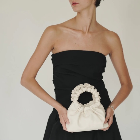 NEW VERIFIED Cream Cloud Bag - Picture 1 of 10